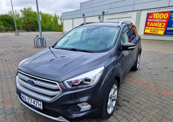 Ford Kuga cena 61900 przebieg: 120000, rok produkcji 2017 z Warszawa małe 211